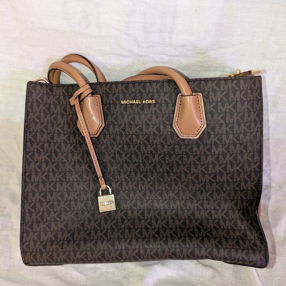 Mercer Large Logo Accordion Tote Bag